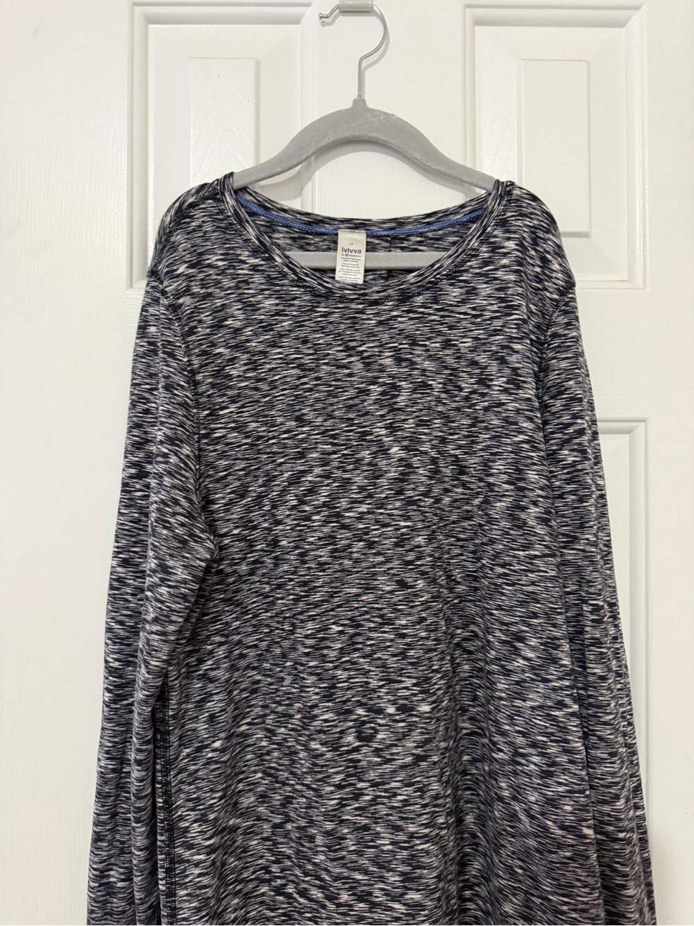 Ivivva lululemon Black and White Long Sleeve Top